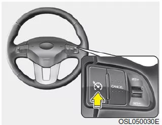 Kia Sportage. Zum Abstellen des Tempomat- Systems gibt es mehrere Möglichkeiten