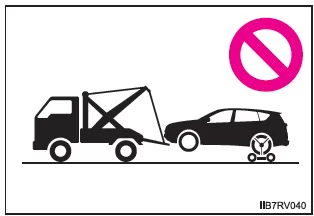 Abschleppen mit einem Abschleppfahrzeug mit Kranaufbau