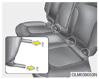 Kia Sportage. Ein Kinderrückhaltesystem mit ISOFIX und zusätzlichem Kindersitz-Halteband sichern (ausstattungsabhängig)