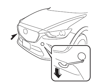 Mazda CX-3. Vorderer Abschlepphaken