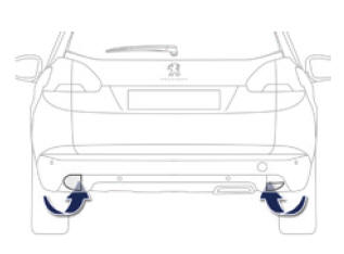 Peugeot 2008. Austausch Nebelschlussleuchte und Rückfahrleuchte