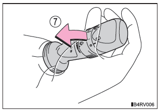 Betätigen des Scheibenwischerhebels